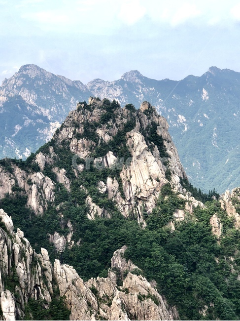 산,봉우리,풍경,하늘,설악산,자연,풍경,nature,landscape,한국자연풍경,한국자연경관,korea nature landscape,plant,식물,tree,나무,abies,아비,fir,전나무,mountain,outdoors,옥외,mountain range,산맥