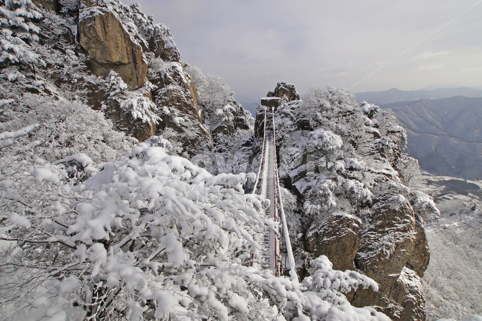 대둔산,설경,겨울,풍경,전라북도,완주,겨울,계절,winter,season,자연,풍경,nature,landscape,한국자연풍경,한국자연경관,korea nature landscape,outdoors,옥외,ice,빙,snow,눈