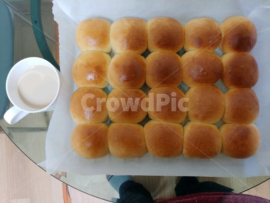 food,음식,bread,빵,bun,건포도롤빵,직접만든,수제빵,모닝빵,식빵