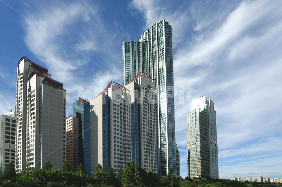 타워팰리스,빌딩,고층빌딩,비지니스,비즈니스,아파트,주상복합,건물,건축,부동산,로우앵글,하늘,배경,도시,도심,주택,강남,강남구,한국,도시,풍경,city,landscape,한국도시풍경,한국도시경관,korea cityscape,건축물,건물외관,exterior,building,structure,architecture,construction,office building,사무실 건물