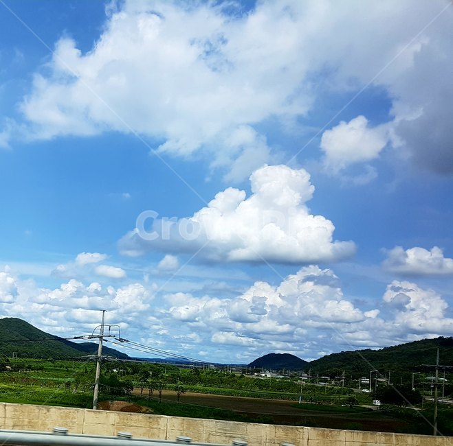 군두운,하늘,파란,깨끗,시골,적운