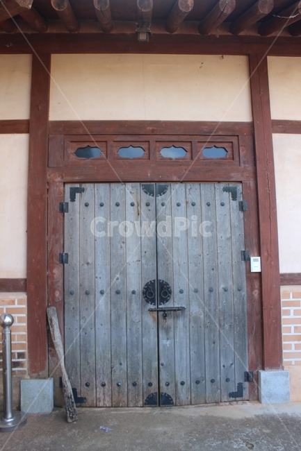 대문,절구방망이,추억,사라짐,이교관,한국전통,한국문화,korean traditional,korean culture,건축물,건물외관,exterior,building,structure,architecture,construction