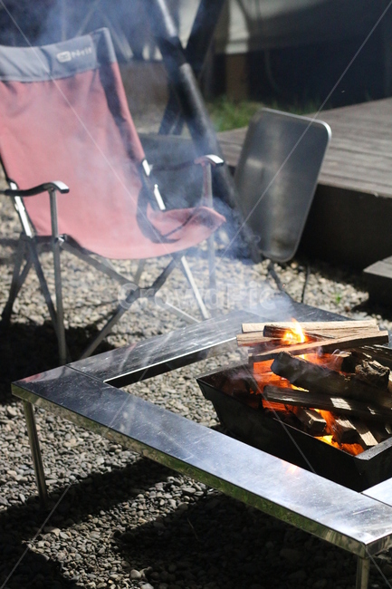 캠핑,캠핑장,모닥불,장작,불,야외,장작불,불멍,camping,fire,불꽃