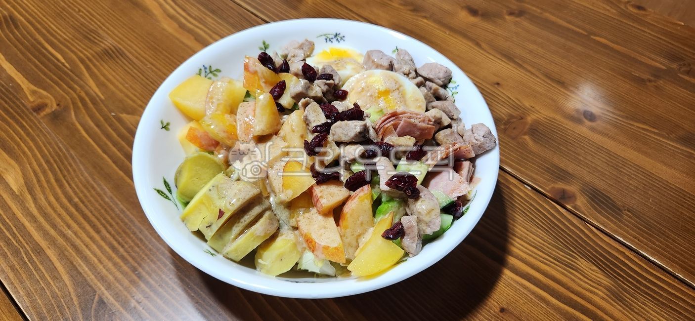 sweet potato,salad,boiled egg,cucumber,plate,vegetable,dried cranberries,diet dishes,Dried cranberry salad,ham,healthy food,Cobb Salad,cooking,diet,salad bowl,diet menu,plum,lettuce,food,Baked ham dish,meal,Sweet Potato Dishes,dish,baked ham,Pork cubes pr