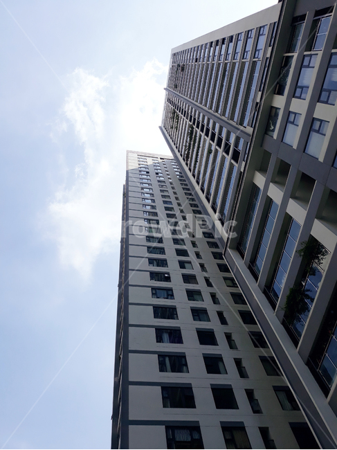 urban,city,highrise,town,apartmentbuilding,베트남,하노이,아시아,동남아,건축,도시,도심,빌딩,아파트,로우앵글,창문,건물,고층,고층빌딩,고층건물,시티,오피스,사무실,로우뷰,로우,건설,주거형태,집,하우스,officebuilding,building,하늘,낮,건축물,건물외관,exterior,building,structure,architecture,construction