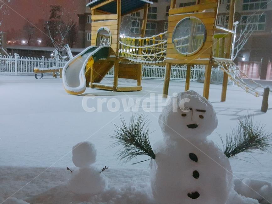 눈사람,겨울,놀이터,눈,겨울배경,겨울,계절,winter,season
