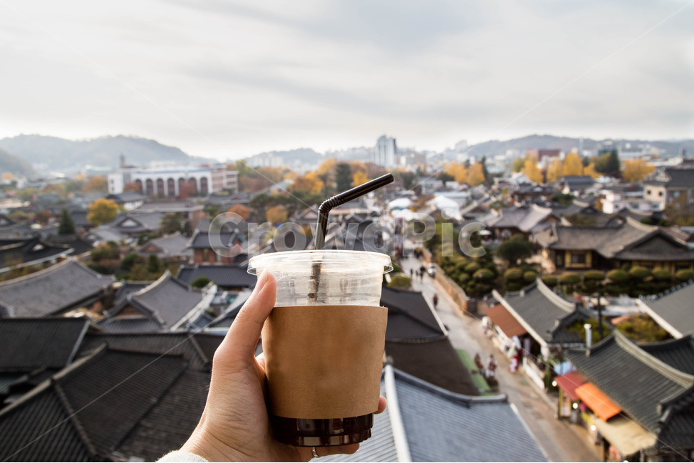 커피,전망,풍경,전주,한옥마을,전통,한국,아메리카노,가을,하늘,도시,풍경,city,landscape,한국도시풍경,한국도시경관,korea cityscape,한국전통,한국문화,korean traditional,korean culture,커피,카페,coffee,cafe