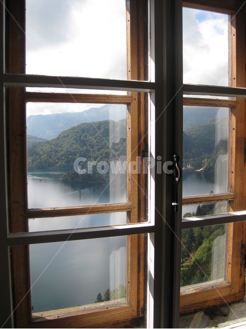 outdoors,자연,nature,야외,창문,창틀,window