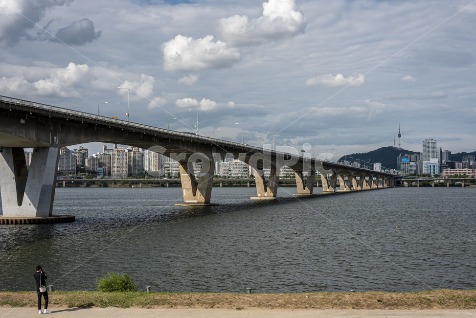 원효대교,구름,한강풍경,도시,하늘,여름