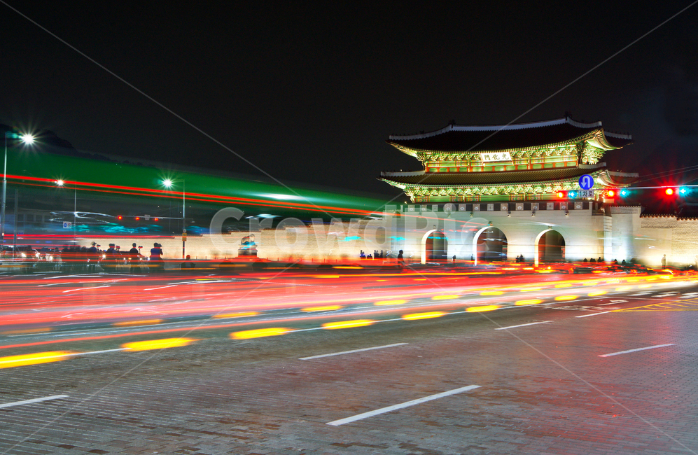 광화문,경복궁,야경,궁궐,궁성,조선시대,정문,야경,밤,풍경,nightscape,night,landscape,한국전통,한국문화,korean traditional,korean culture,랜드마크,landmark,tourist attraction,한국랜드마크,한국관광지,한국명소,korea landmark,korea tourist attraction,건축물,건물외관,exterior,building,structure,architecture,construction,건물,shrine,신사,pagoda,탑,worship,예배