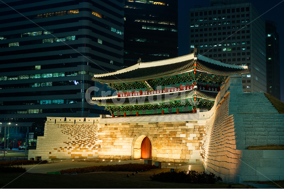 서울,아시아,남대문,야경,관광지,국내,문화유산,조선,건축물,건물,빌딩,성,야경,밤,풍경,nightscape,night,landscape,한국전통,한국문화,korean traditional,korean culture,랜드마크,landmark,tourist attraction,한국랜드마크,한국관광지,한국명소,korea landmark,korea tourist attraction,건축물,건물외관,exterior,building,structure,architecture,construction,worship,예배,shrine,신사