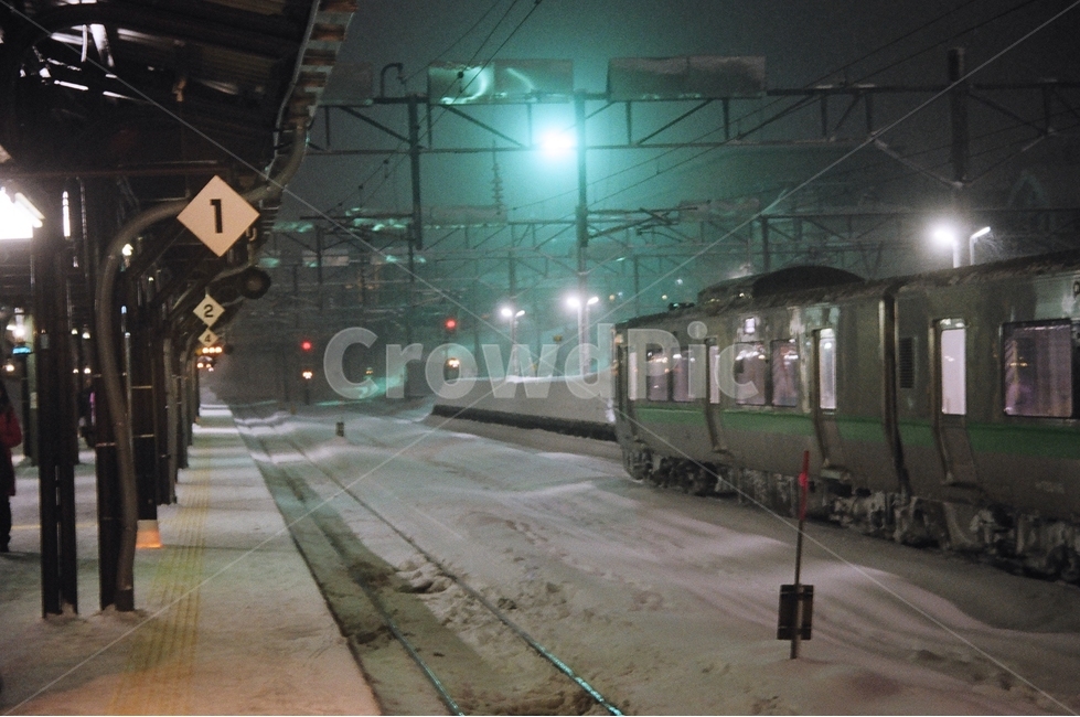 삿포로,필름카메라,철길,눈,역,눈밭,역사,하얀색,흰색,겨울,계절,winter,season