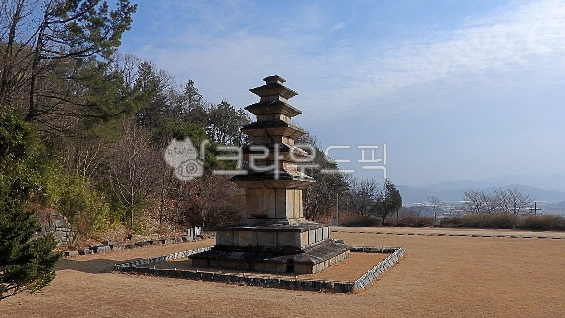 ,Gumi Jukjang Fivestory Stone Pagoda,stone pagoda,No 130,Jukjangri 5story stone pagoda,Seonsan Jukjangdong 5story stone pagoda,Unified Silla period,national,treasure,tower,Mojeon Stone Pagoda,fivestory,Beomnyun Temple,National Treasure No 130,Jukjang Five
