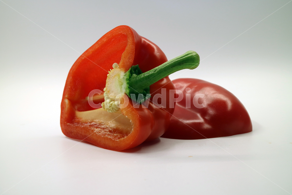 파프리카,야채,채소,피망,음식,식품,요리,식재료,음식재료,요리재료,샐러드,유기농,바이오,건강,웰빙,다이어트,신선한,오브젝트,누끼,빨강,빨간파프리카,비타민,슬라이스,음식,식재료,요리,food,cook,meal,dishes,food reserves,채소,야채,vegetables