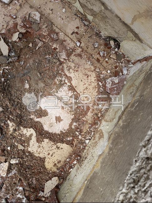 집수리,바닥타일,타일철거,하자보수,건축