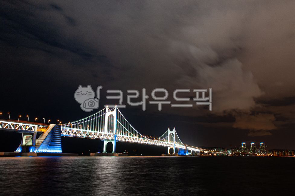 night view,Gwangalli,Busan,Gwangan Bridge,bridge,building