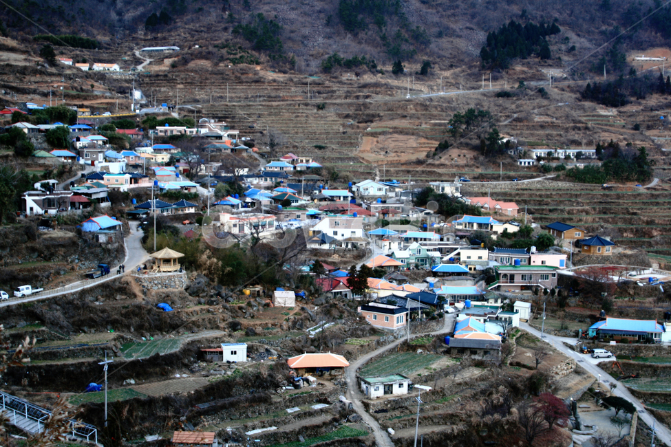 outdoors,옥외,landscape,경치,scenery,풍경,남해,마을,동네,한국,다랭이논,농촌,시골,주택,시골,마을,풍경,landscape,country,rural,town