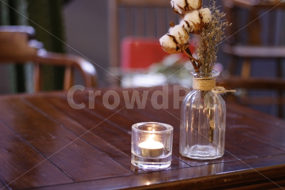 인테리어,조명,목화,꽃,촛불,초,불,coffee,cafe,dessert,food,beverage,커피,카페,드립커피,음료,아메리카노,바리스타,barista,식물,자연,plants,nature,인테리어,실내디자인,interior design,사물,물건,오브젝트,thing,object,matter,꽃,flower