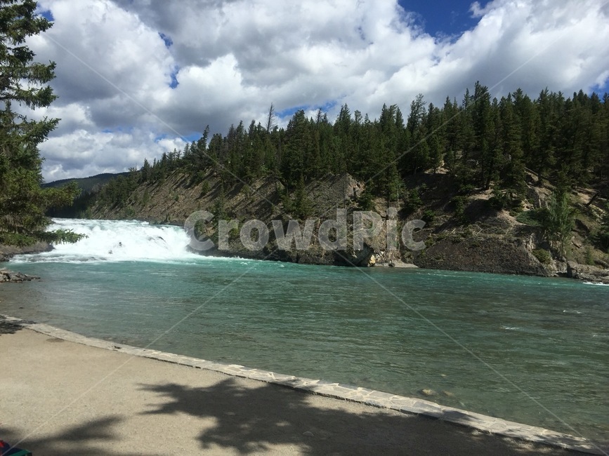캐나다,로키산맥,밴프,자연,canada,rockymountains,banff,nature,fall,ice,iceburg,tree,river,lake,자연,풍경,nature,landscape,세계자연풍경,해외자연풍경,외국자연풍경,world nature landscape,water,물,outdoors,옥외,강