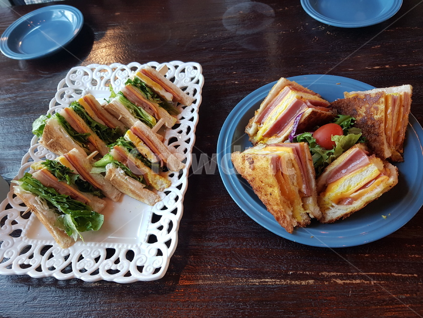 요리,샌드워치,브런치,카페,빵,맛집