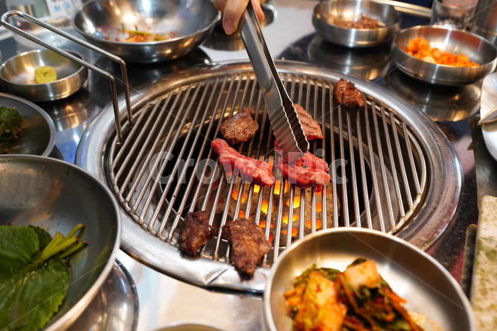 고기,한우,육류,육식,식사,먹방,술자리,안주,안주거리,구이,한식,소고기,먹거리,푸드,food,음식,음식,식재료,요리,food,cook,meal,dishes,food reserves,육류,고기,meat