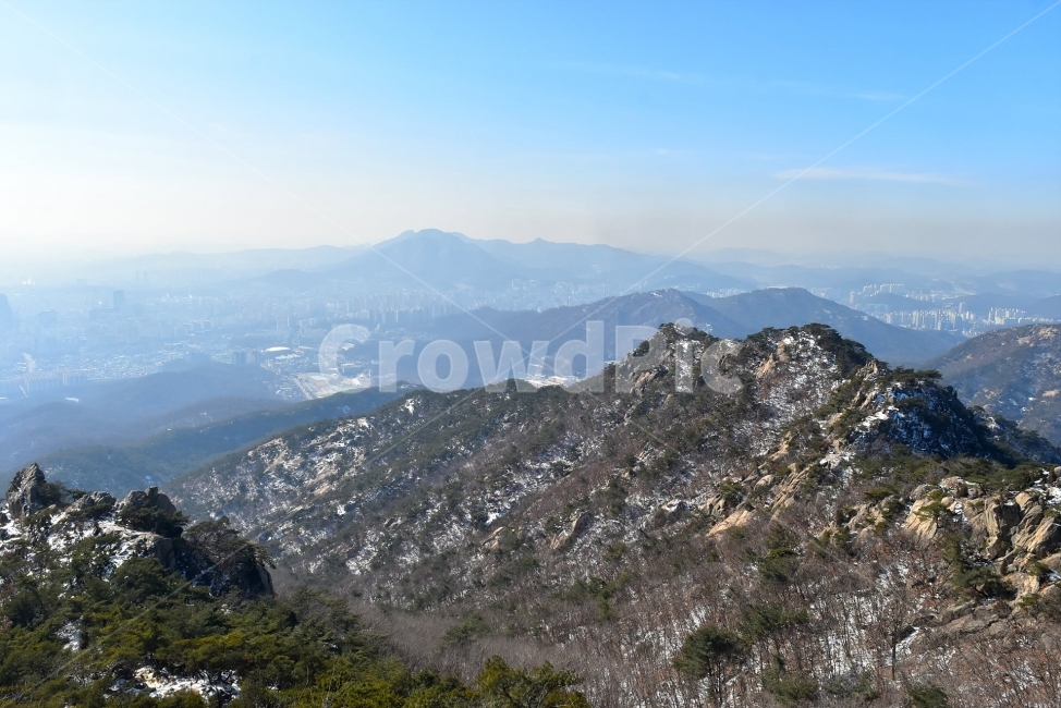 관악산,풍경,겨울,자연,눈,스포츠,등산,산행,nature,snow,겨울풍경,느낌,아름다운,신비로운,경이로운,기암,바위,암봉,암릉,다큐,필,힐링,명산,landscape,winter,season,트레킹,100대명산,인기명산,조망,전망,정부청사,6봉,수목원능선,바윗길,암릉길,명품송,소나무,한국자연풍경,한국자연경관,korea,관양능선,팔봉능선,국기봉,겨울,계절,winter,season,자연,풍경,nature,landscape,한국자연풍경,한국자연경관,korea nature landscape,mountain range,산맥,mountain,산,outdoors,옥외,slope,경사