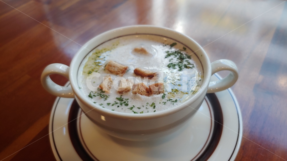 양송이스프,버섯스프,스프,유리잔,유리컵,애피타이저,soup