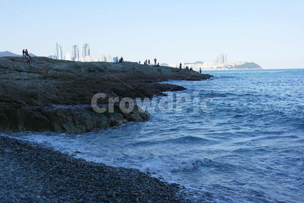 부산,이기대,바다낚시,고층빌딩,busan,seashore,fishing,habbit,마천루,달맞이고개,해운대,해안산책로,취미,여가,쉼,휴식,나들이,관광,자연,풍경,nature,landscape