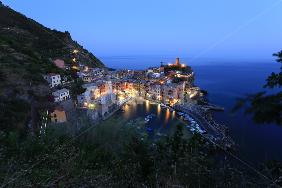 이태리,이탈리아,친퀘테레,italy,cinqueterre,마나롤라,유럽,마을,언덕,바다,방파제,야경