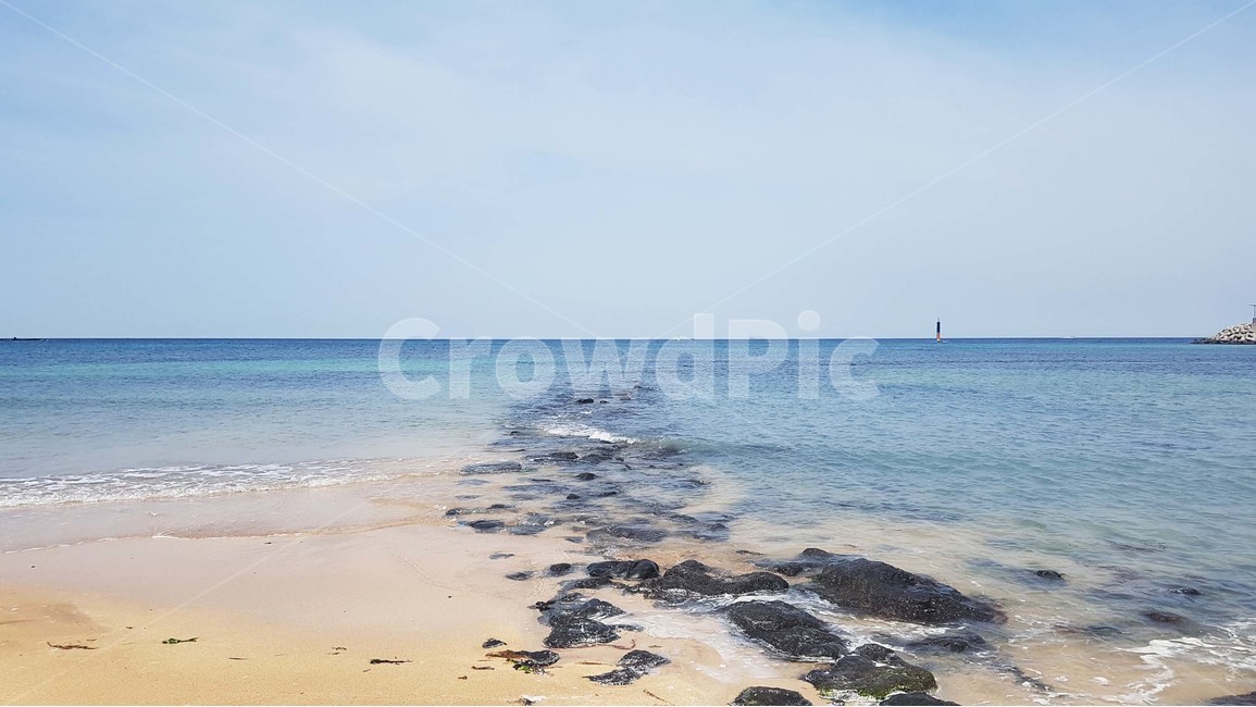 바다,하늘,해수욕장,구름,자연,풍경,제주도,평화,쉼,에메랄드,푸른,파란,자연,풍경,nature,landscape,한국자연풍경,한국자연경관,korea nature landscape,해변,바다,beach,sea,제주도,jeju,jeju island,water,물,shoreline,해안선