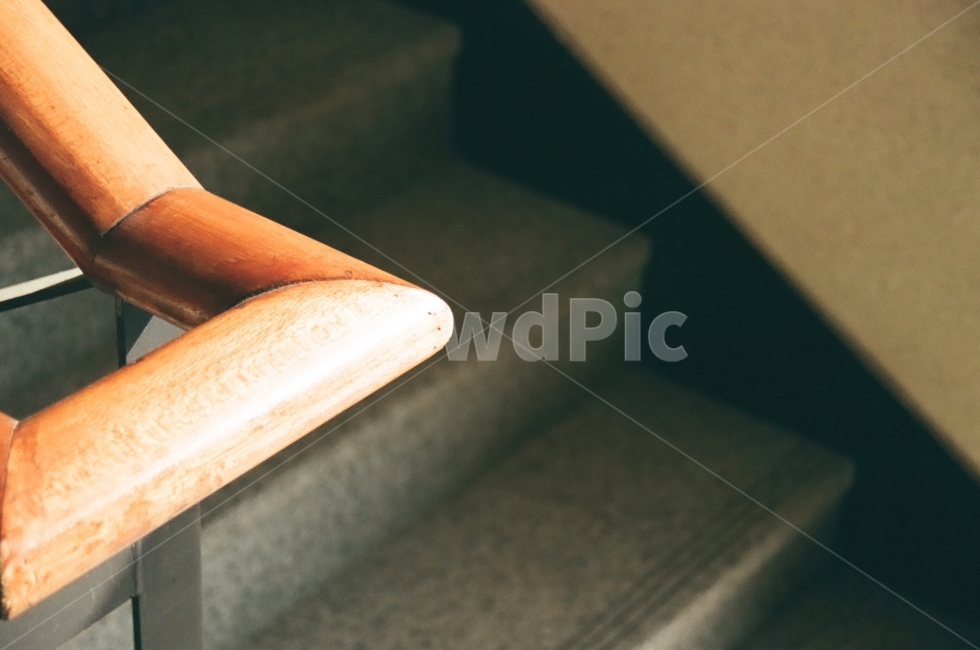 배경,background,감성사진,감성,emotion,계단,손잡이,stairs,빛,그림자,shine,light,건축,원목,wood,감성,sensible,feeling