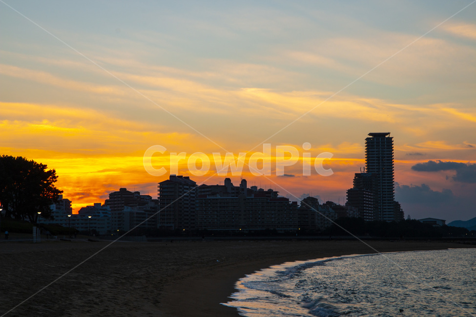 바다,모래사장,배경,후쿠오카,노을,도시,풍경,city,landscape,nature,자연,outdoors,옥외,sky,하늘,dusk,황혼,sunset,일몰,red sky,붉은 하늘,dawn,새벽