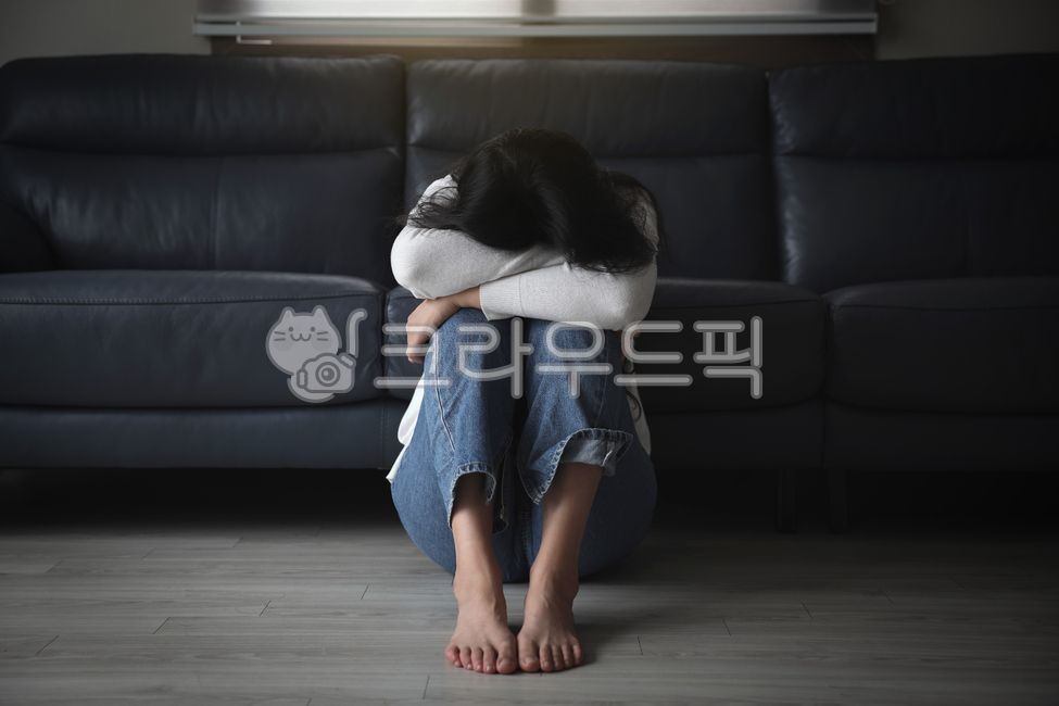 depression,bullying,suffering,covering up,bending down,woman,korean,room,living room,home,alone,sadness,stress,lying down,pain,floor,despair,bullying,depressed,tired,house,apartment,negative,thoughts,disappointment,serious,sofa,