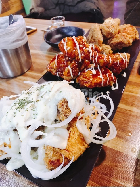 치킨,양념,안주,통닭,양파,음식,식재료,요리,food,cook,meal,dishes,food reserves