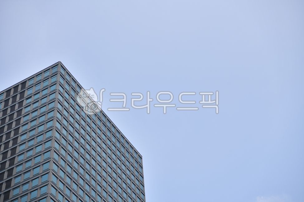 건물,빌딩,건축물,아파트,고층아파트,오피스,오피스빌딩,고층건물,고층빌딩,스카이라인,마천루,비즈니스,도시,시티,타워,건축,도심,부동산,맨션,하늘,푸른,파란,푸른하늘,파란하늘,블루,야외,바깥,실외,낮,주간,도시풍경,도시경관
