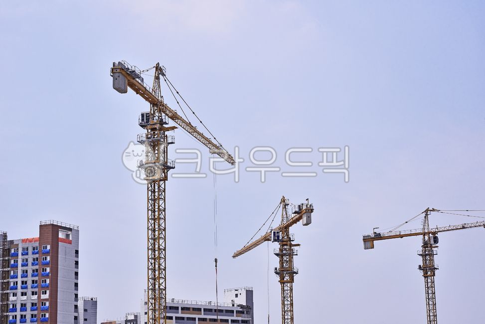 housing complex,iron frame,city,Foundation construction,industry,construction crane,vehicle,constructioncrane,Development,construction,tower crane,redevelopment,crane,work,construction site,construction industry,Apartment construction site,labor,work plac