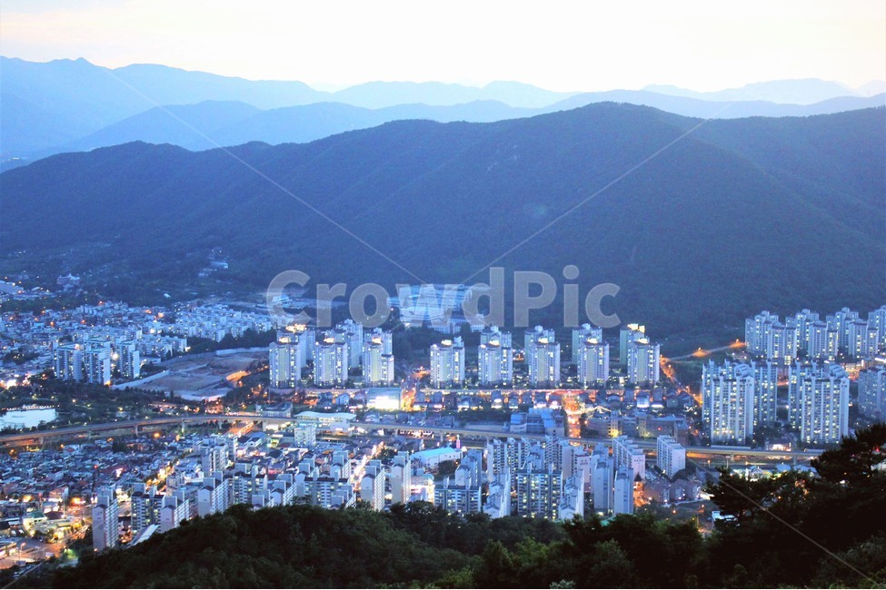 저녁,저녁풍경,풍경,도시,view,도시풍경,산,하늘,아파트,야경,도시,풍경,city,landscape,한국도시풍경,한국도시경관,korea cityscape,nature,자연,경치,outdoors,옥외,scenery,aerial view,조감도