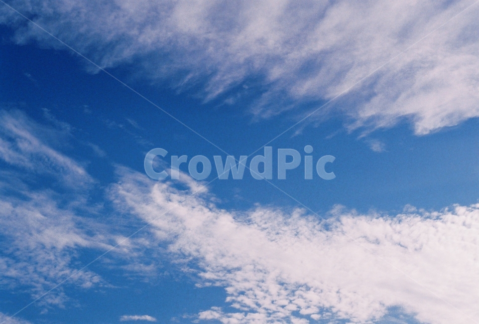 가을하늘,하늘,구름,새털구름,필름사진,NikonEM,자연,풍경,nature,landscape,outdoors,옥외,sky,azure sky,푸른 하늘