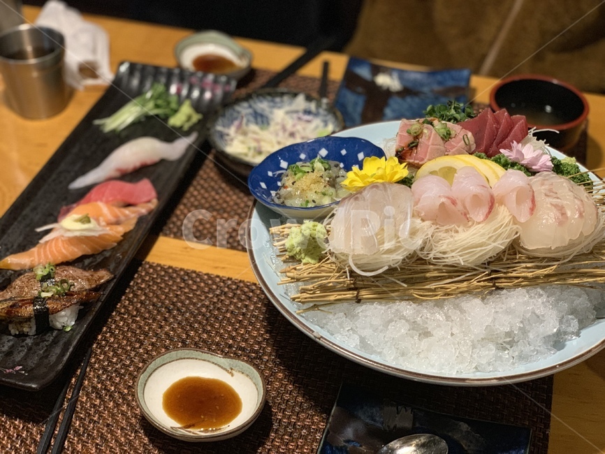 초밥,사시미,회,일식,스시,sushi,sashimi,음식,식재료,요리,food,cook,meal,dishes,food reserves,수산물,해산물,fishery products,seafood