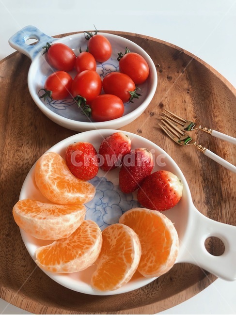 과일,간식,딸기,오렌지,한라봉,토마토,포크,다과,fruit,tomato,strawberry,orange,folk,plate,dish,음식,식재료,요리,food,cook,meal,dishes,food reserves,과일,열매,fruit