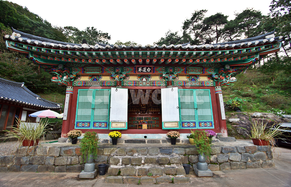 백련암,공주,마곡사,말사,고건축,암자,사찰,한국전통,한국문화,korean traditional,korean culture,건축물,건물외관,exterior,building,structure,architecture,construction
