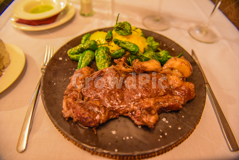 스테이크,고기,요리,식사,소고기,steak,음식,식재료,요리,food,cook,meal,dishes,food reserves,양식,서양음식,서양요리,western food,western dishes,western meal,western cook