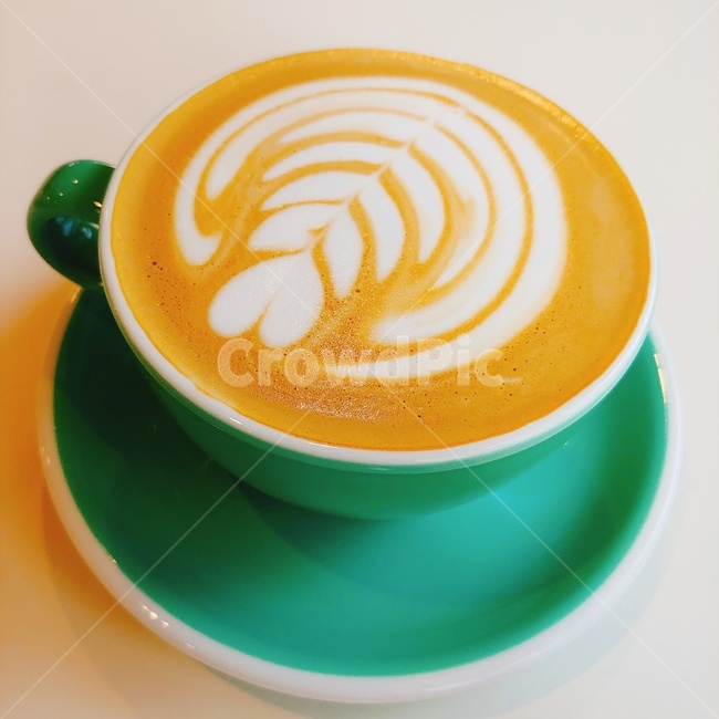 beverage,마실것,coffeecup,커피컵,cup,컵,latte,라떼,saucer,받침접시,pottery,도기류,coffee,라떼아트,latteart