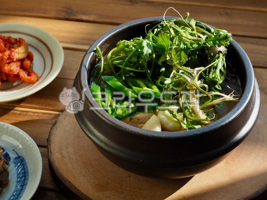 냉이,냉이된장국,한식,된장국,된장찌개,반찬,배경,음식,요리,한국음식,아시아음식,전통음식,한국문화,웰빙,웰빙음식,misosoup,soybeanpastestew,sidedish,background,food,cooking,koreanfood,asianfood,traditionalfood,koreanculture,wellbeing,wellnessfood,한국전통음식,식사,채소,야채,meal,vegetable,koreantraditionalfood,음식,식재료,요리,food,cook,meal,dishes,food reserves,한식,한국음식,한국요리,korean food,korean dishes,korean meal,korean cook