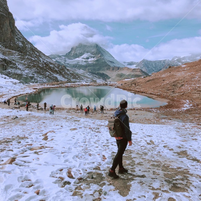 눈,구름,산,여행,체르마트,배낭여행,그림자,자연,풍경,nature,landscape,해외,외국,세계,foreign,oversea,world,세계자연풍경,해외자연풍경,외국자연풍경,world nature landscape,사람들,대중,군중,other people,crowd,남성,남자,man,male,outdoors,옥외,mountain,ice,빙