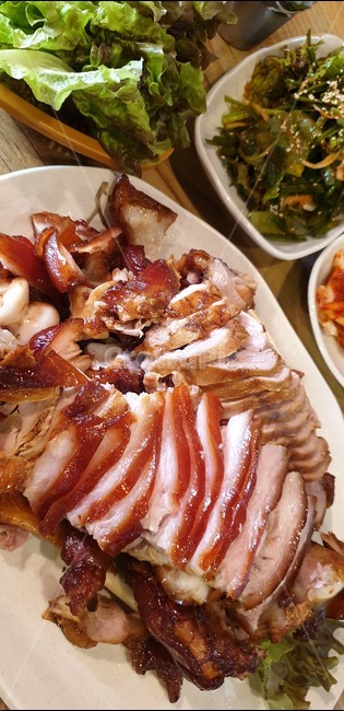 한국음식,족발,한국,돼지고기,돼지,한국문화,음식,cook,food,koreanfood,음식,식재료,요리,food,cook,meal,dishes,food reserves,육류,고기,meat,한식,한국음식,한국요리,korean food,korean dishes,korean meal,korean cook