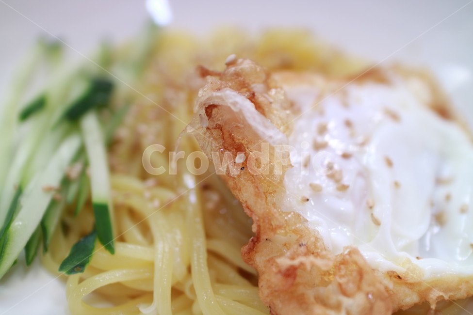 면요리,중국음식,짜장면,간짜장,중화요리,중국집,food,음식,크리스피,바삭바삭,crispi,계란후라이,friedeggs,오이,cucumber