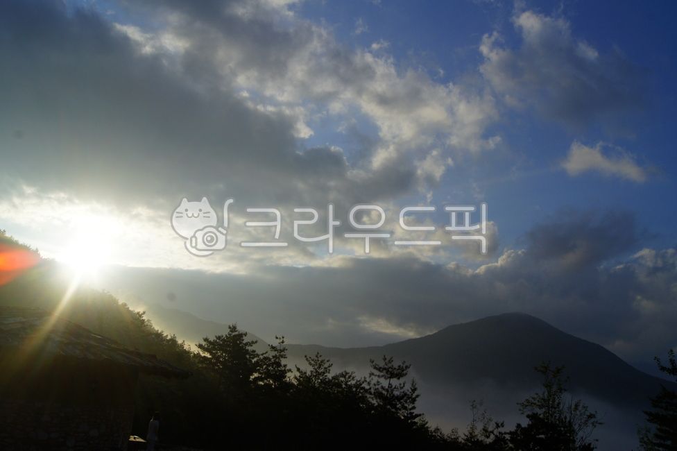 해돋이,지리산,산꼭대기,구름,햇빛,자연,하늘