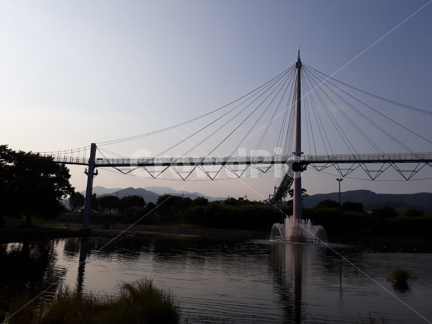 water,다리,bridge,큰다리,강,강가,물,물가,자연,나무,산,경치,풍경,육교