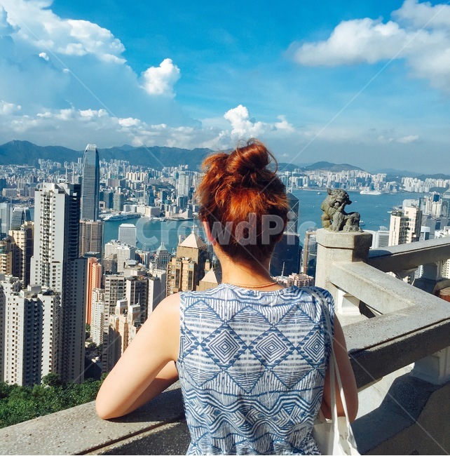 뒷모습,홍콩,똥머리,여름,휴가,여행,여성,woman,원피스,파랑색,구름,사람,인물,인간,human,person,여성,여자,woman,female,lady